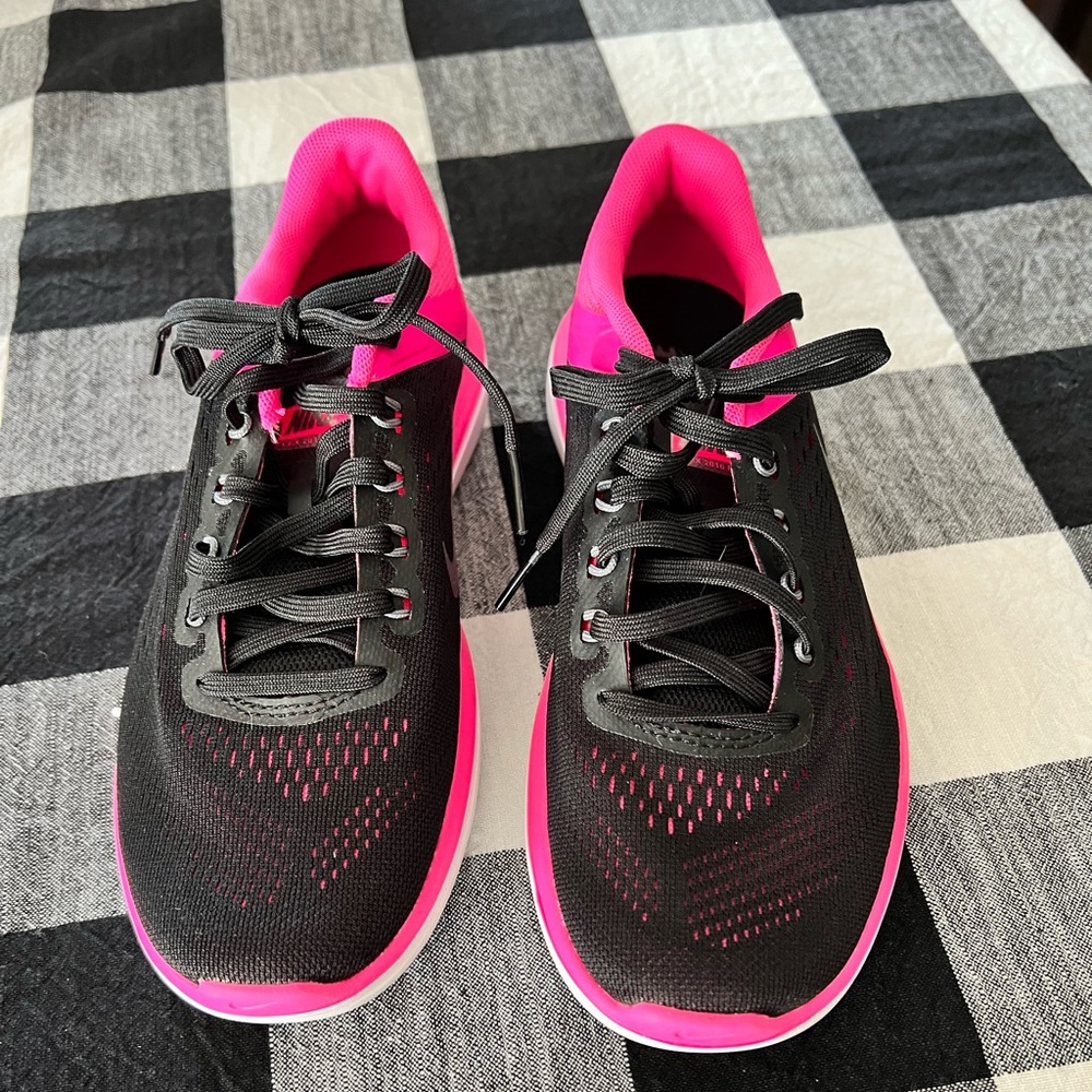 Nike Women's Flex 2016 Rn Running Shoes - Picture 2 of 4